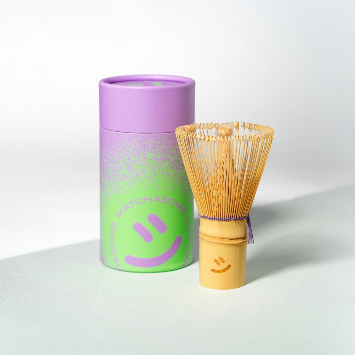 The standard Matchasome bamboo classic Matcha Whisk. Der klassische Matcha-Besen aus Bambus von Matchasome.