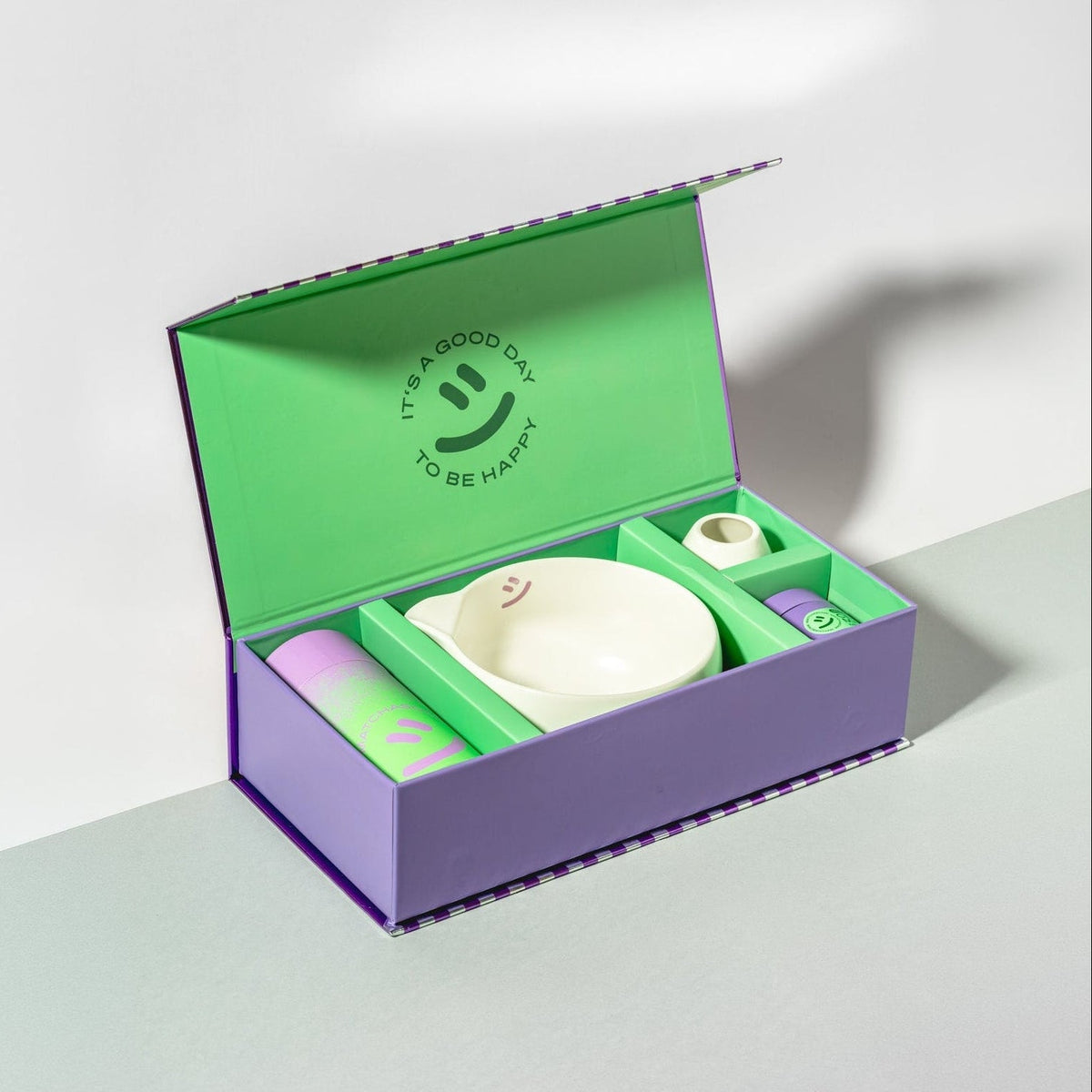 Matcha-Geschenkset chrome. Matcha essential gift set. 